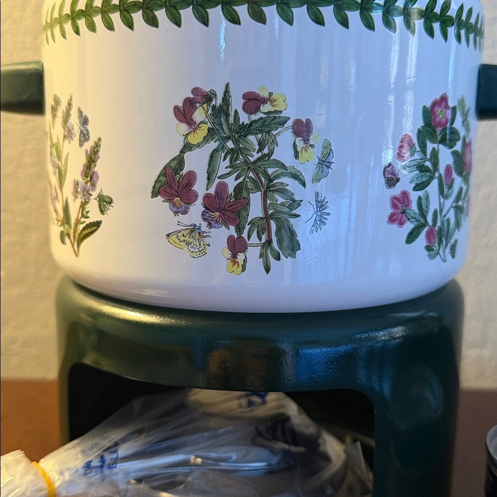 Portmeirion Botanic Garden Fondue Set Complete with Box - Picture 3 of 9